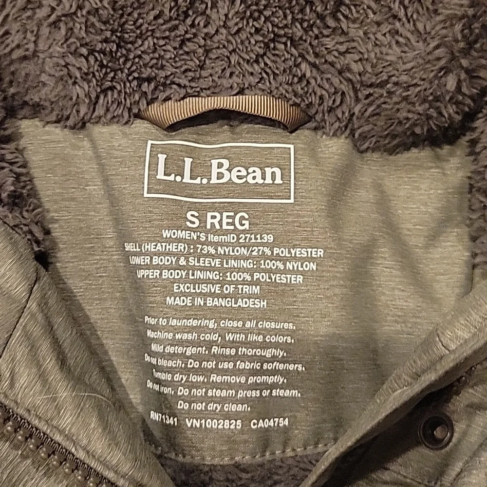 L.L. Bean Women's Coat in Olive - Picture 2 of 3